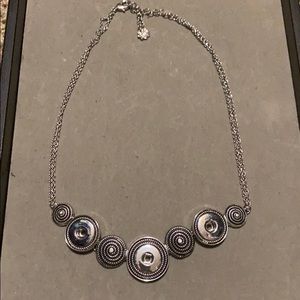 Magnolia & Vine Snap silver necklace